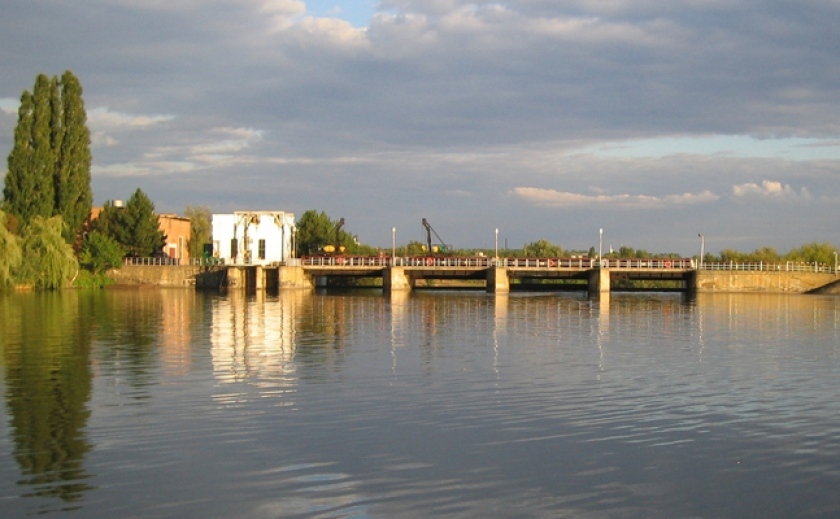 «Жовтоводський водоканал» з 1 грудня ввів абонплату за воду та каналізацію